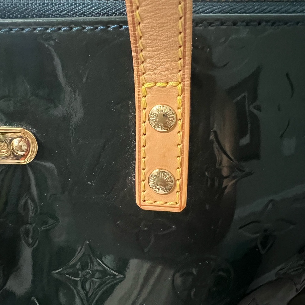 Louis Vuitton Bellview GM - Picture 3 of 12